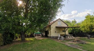 Jó állapotú baktói kiskert