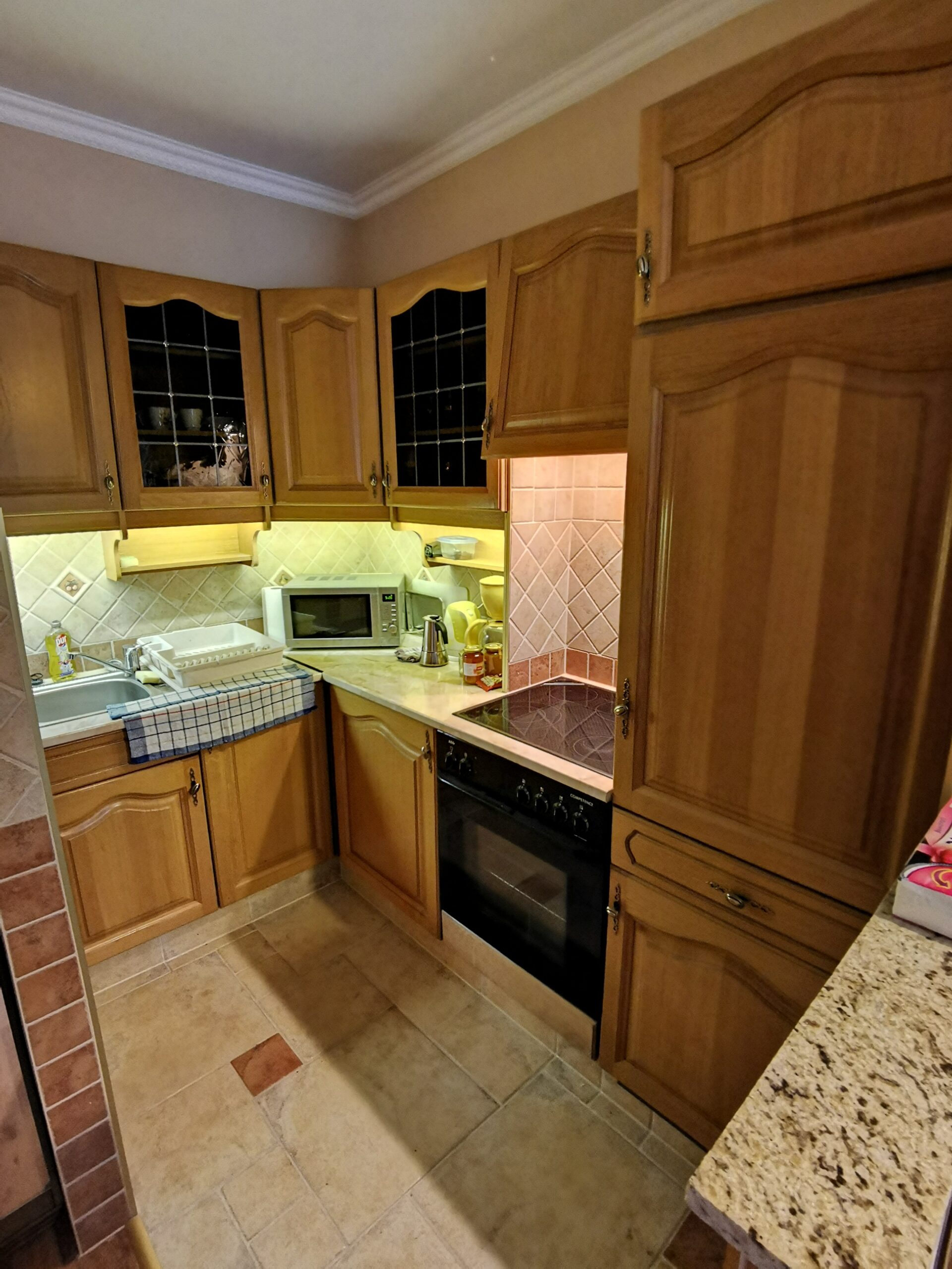 Egyetem melletti felújított 1+2 szobás lakás