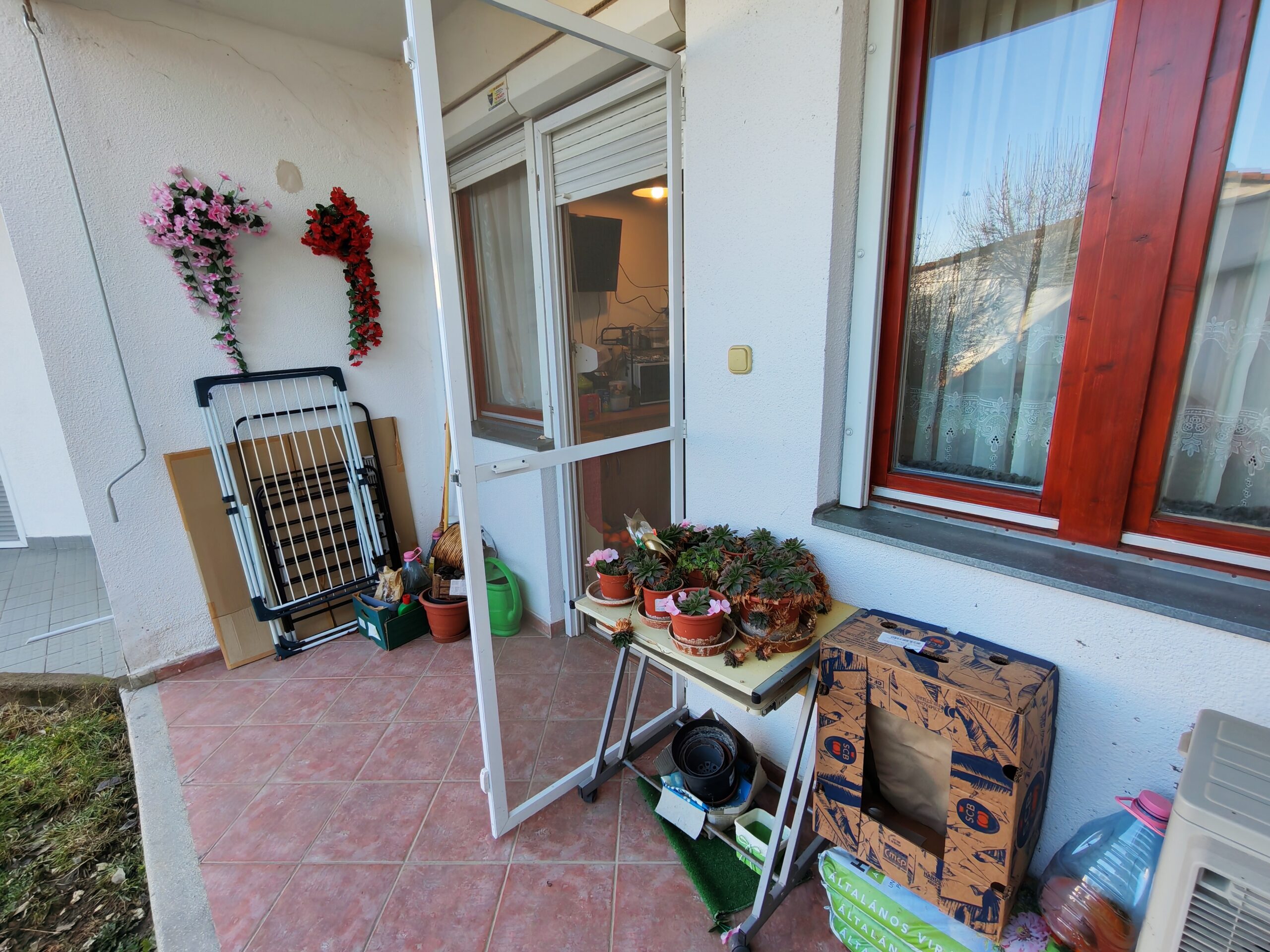 Kertkapcsolatos 3 szobás lakás