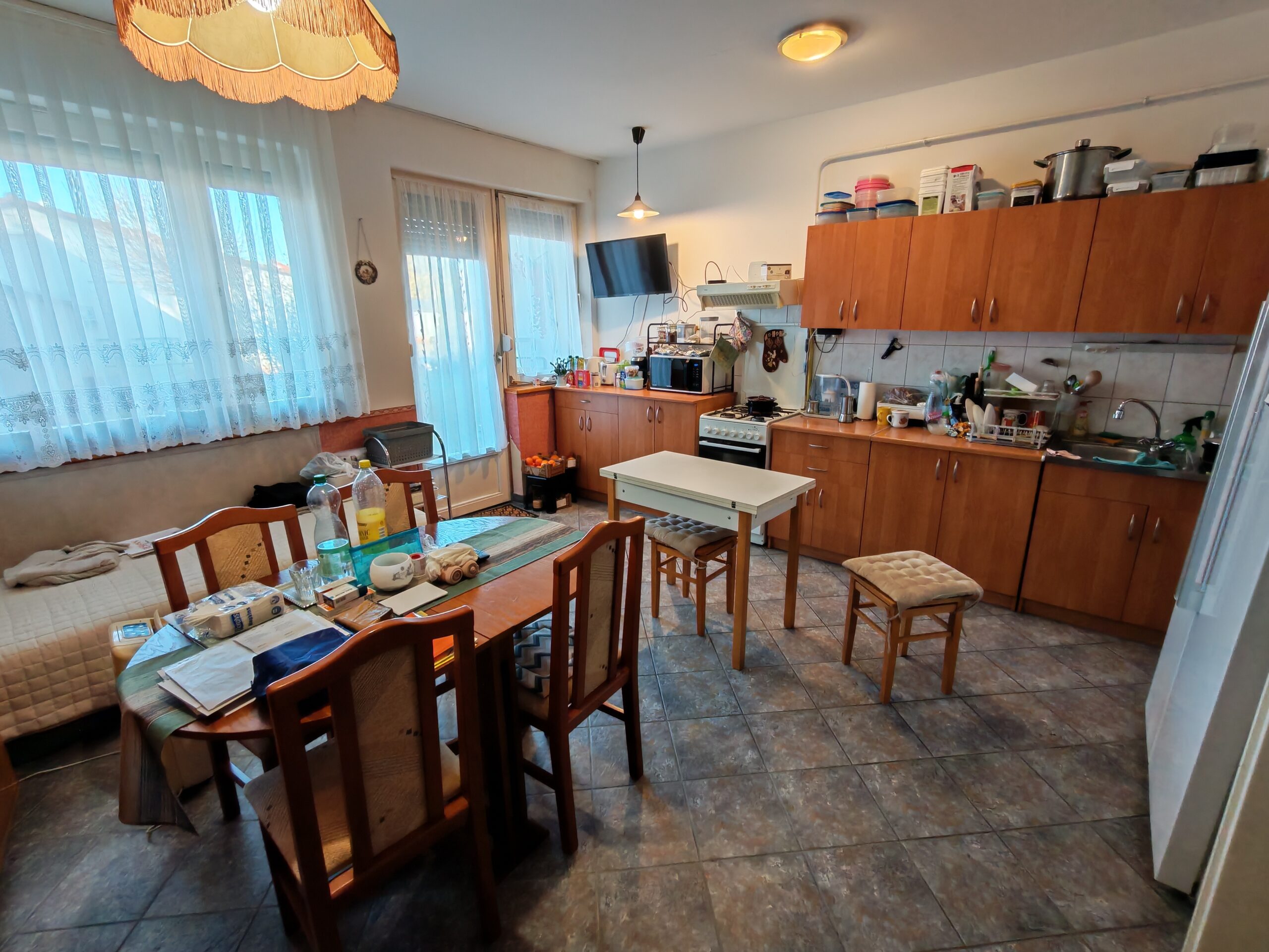 Kertkapcsolatos 3 szobás lakás