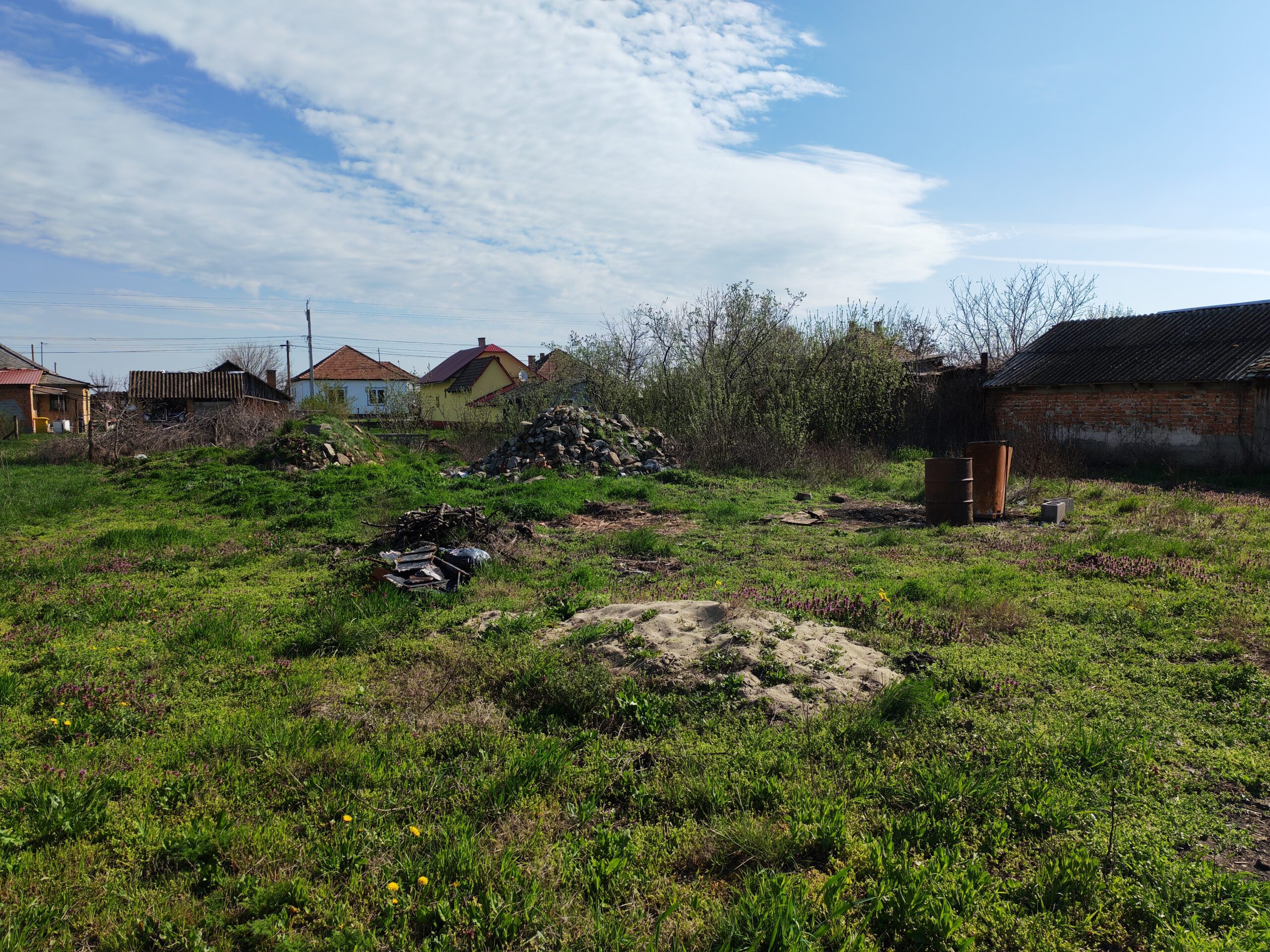Maroslelei befejezetlen családi ház