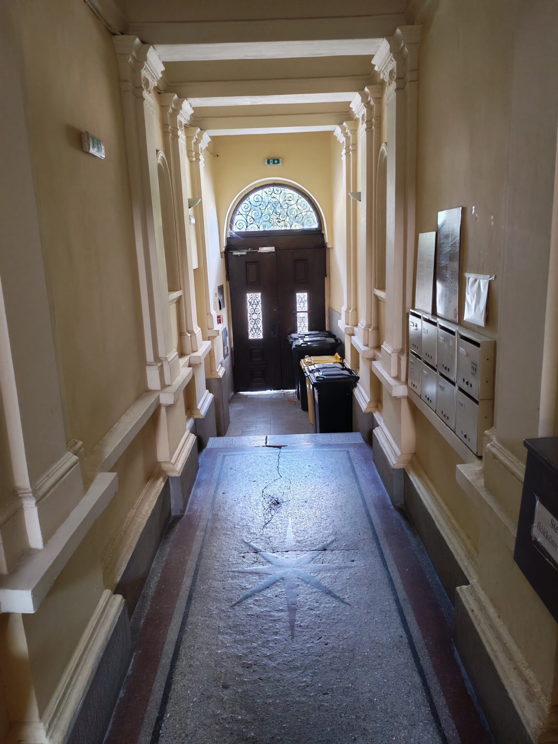 Exklúzív panorámás lakás